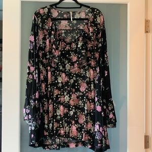 FREE PEOPLE Button Down Peter Pan Collar Top